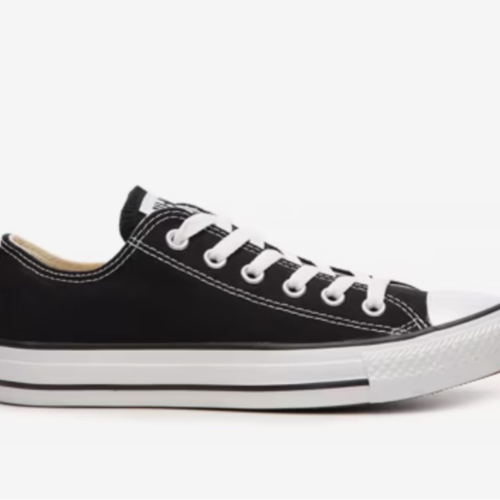 Converse Chuck Taylor Women’s All Star Sneaker size 8.5